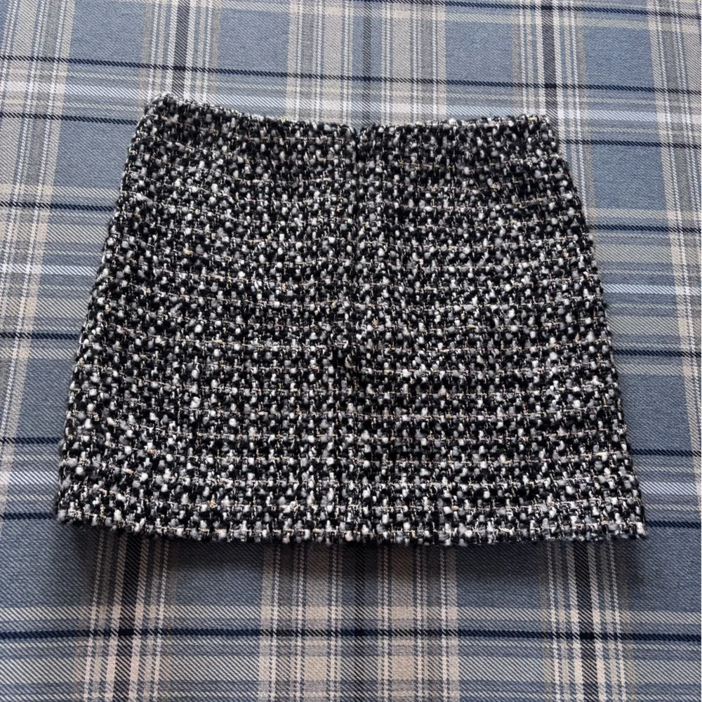 J.Crew Tweed Mini Skirt Black White Gold Metallic Wool Blend 20774 Size 2‎